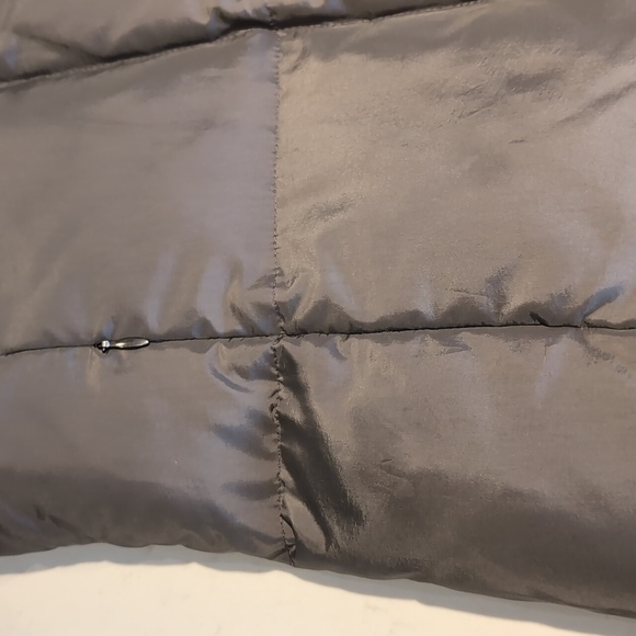 Calvin Klein grey puffer jacket - Picture 9 of 15